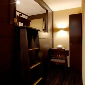 カプセルホテル Capsule Cabin Petit - Male Only 名古屋市